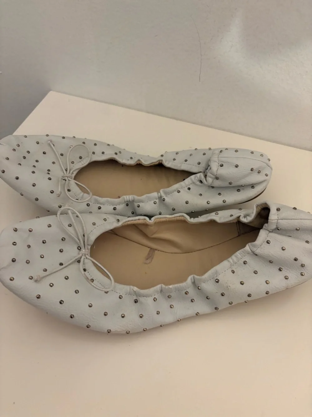 Zara White Studded Bow Ballet Flats - Picture 2 of 3